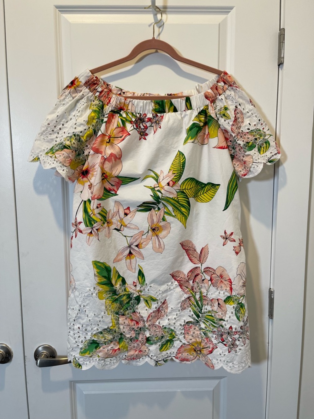New York & Company White Floral Off-Shoulder Top